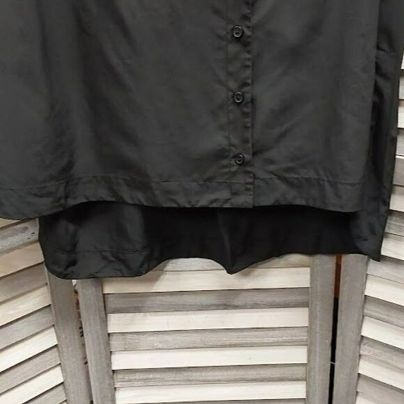 Sleeveless Nylon Button Down | Future Collective | 2X - Picture 2 of 8